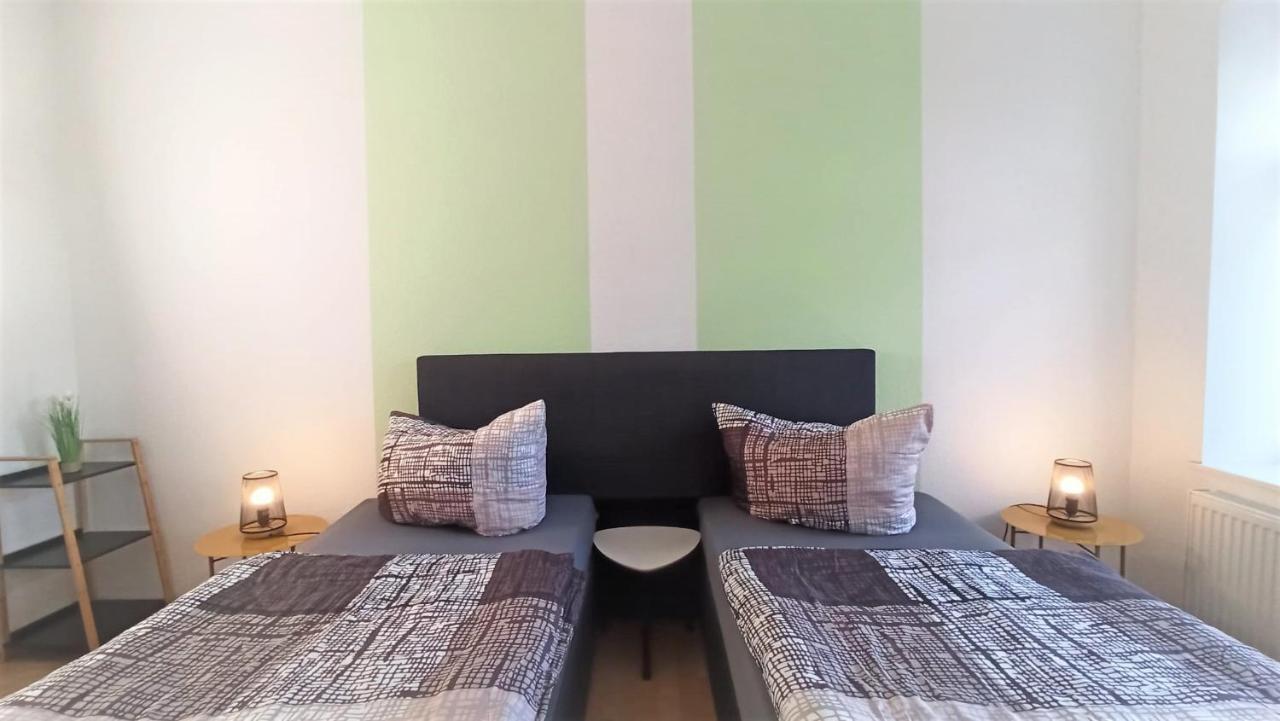 Apartment Fuer Bis Zu 7 Personen Mit Balkon Halberstadt Extérieur photo