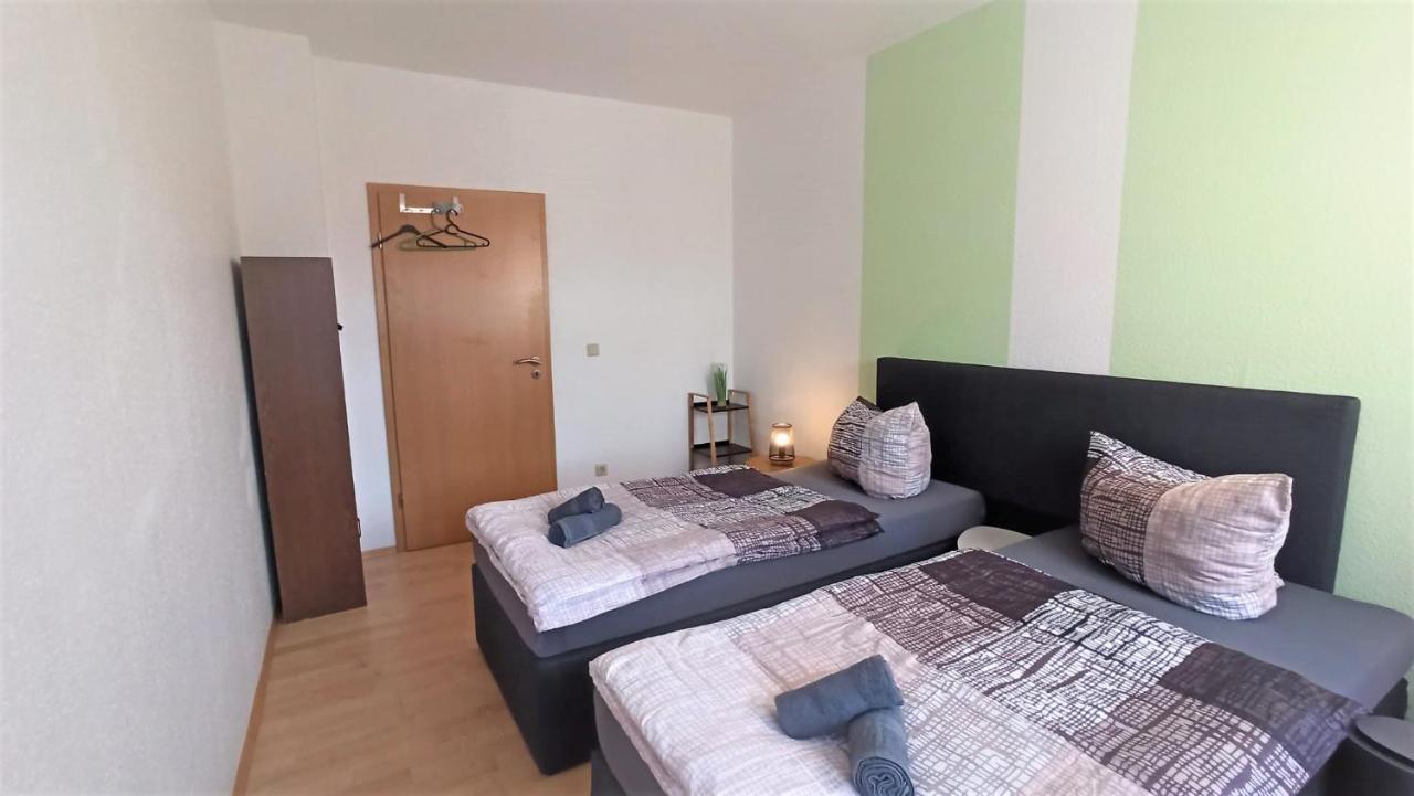 Apartment Fuer Bis Zu 7 Personen Mit Balkon Halberstadt Extérieur photo