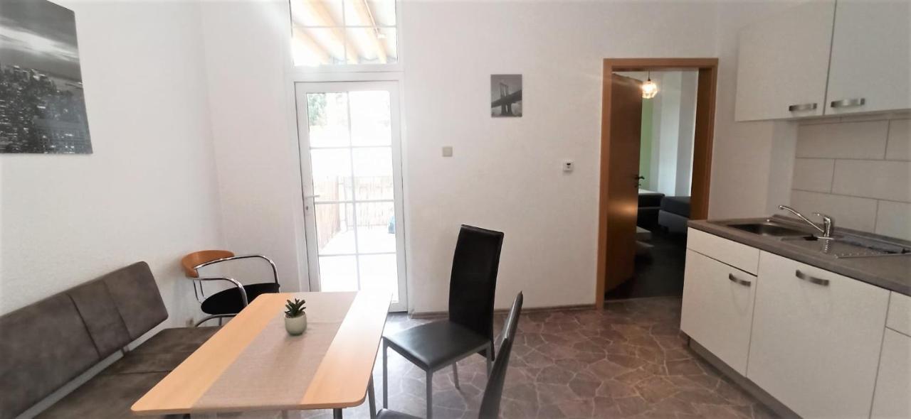 Apartment Fuer Bis Zu 7 Personen Mit Balkon Halberstadt Extérieur photo
