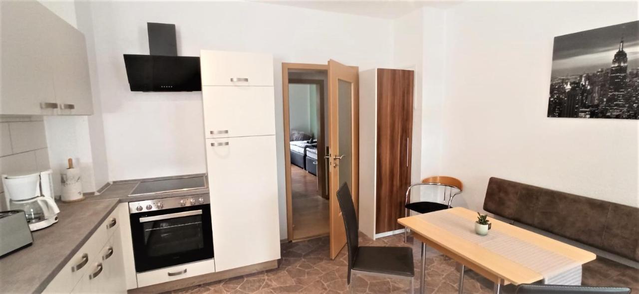 Apartment Fuer Bis Zu 7 Personen Mit Balkon Halberstadt Extérieur photo